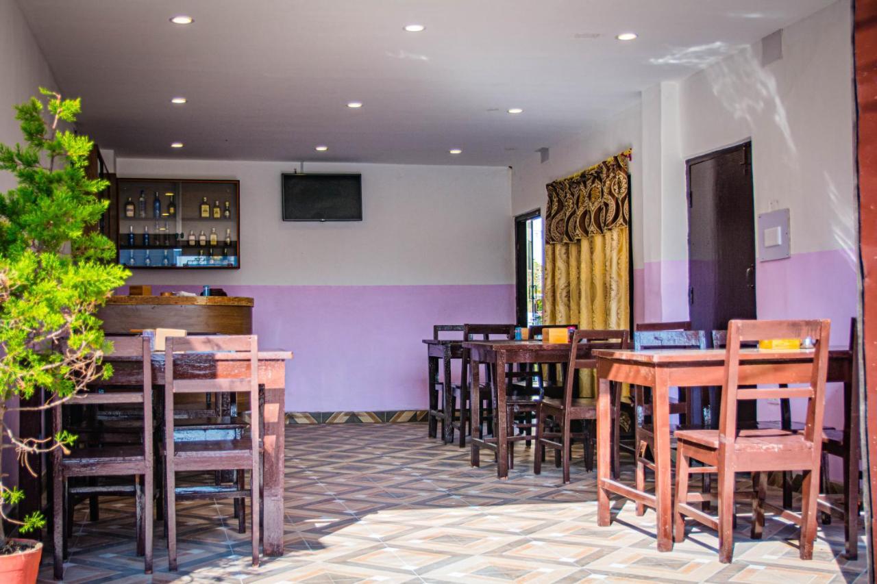 Hotel Plaza Nepal Pokhara Buitenkant foto